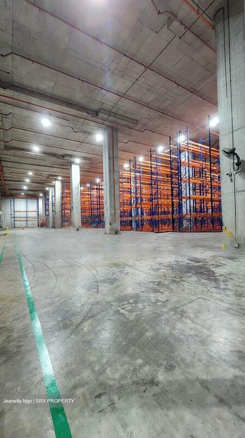 Sunview Way (D22), Warehouse #484099061